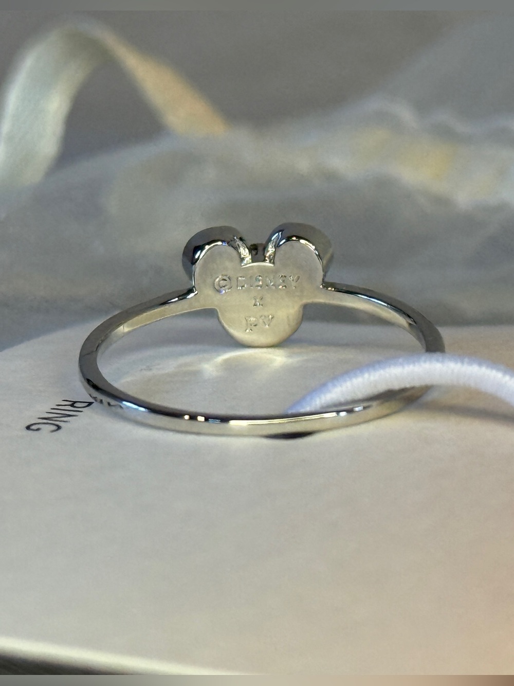 Pura Vida Disney Delicate Minnie Mouse Ring, Size 7 - Picture 10 of 16